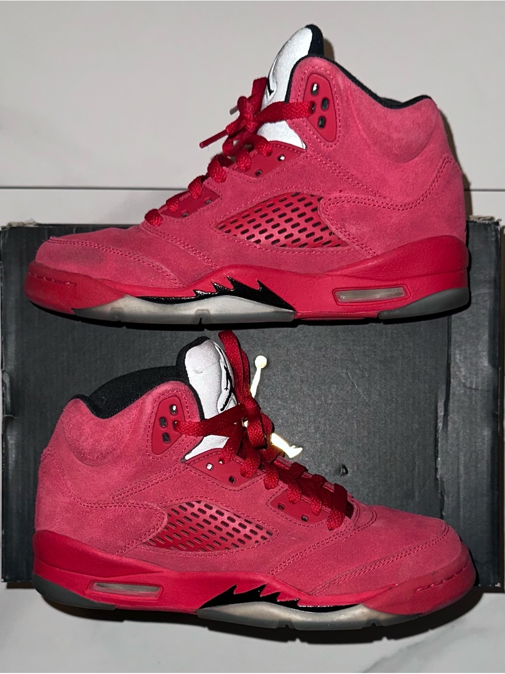 2017 Air Jordan 5 Retro BG Red Suede Size 5Y / 6.5W